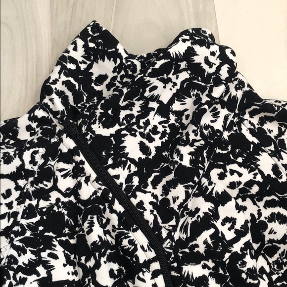 Cozy cuddle up jacket - Picture 2 of 4